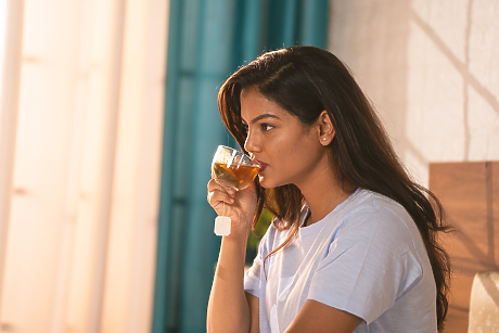 Пих зелен чай вместо кафе в продължение на месец и това изцяло промени енергията ми