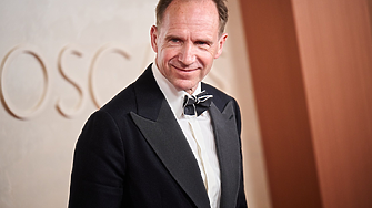 С мускули на 62: зашеметяващата трансформация на Ралф Файнс 