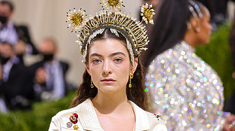 Певицата Лорд с болезнено откровение за борбата си с хранително разстройство