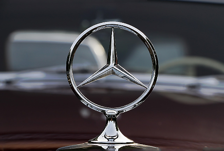 Mercedes с нови електромобили с по-добър пробег от всеки Tesla модел