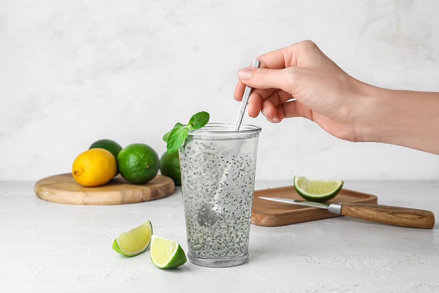 Богата на протеини и фибри: невероятните ползи от водата с чиа