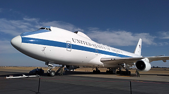 Boeing губи повече от $1 млрд. от всеки от самолетите Air Force One