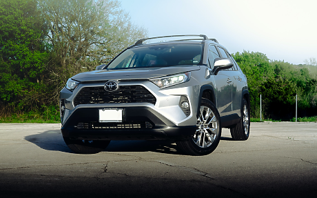 Toyota с рекорден брой продадени автомобили за 2023 г.