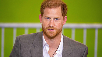 Какво се случи по време на емоционалната среща на принц Хари с крал Чарлз?