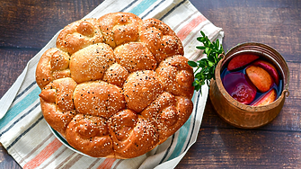 Днес е Петковден - кой празнува, какви са обичаите и защо трябва да внимавате кой влиза в дома ви?