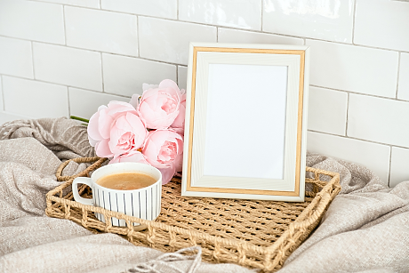 5 неща, които привличат лоша енергия, ако стоят на перваза